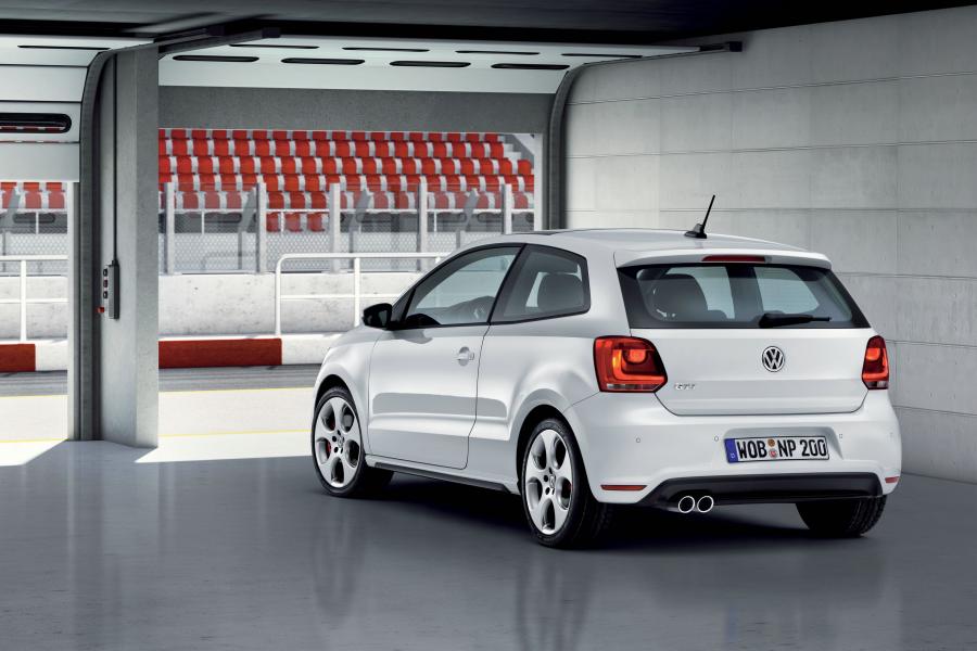 Volkswagen Polo GTi 2010 года  (фото 14 из 19)